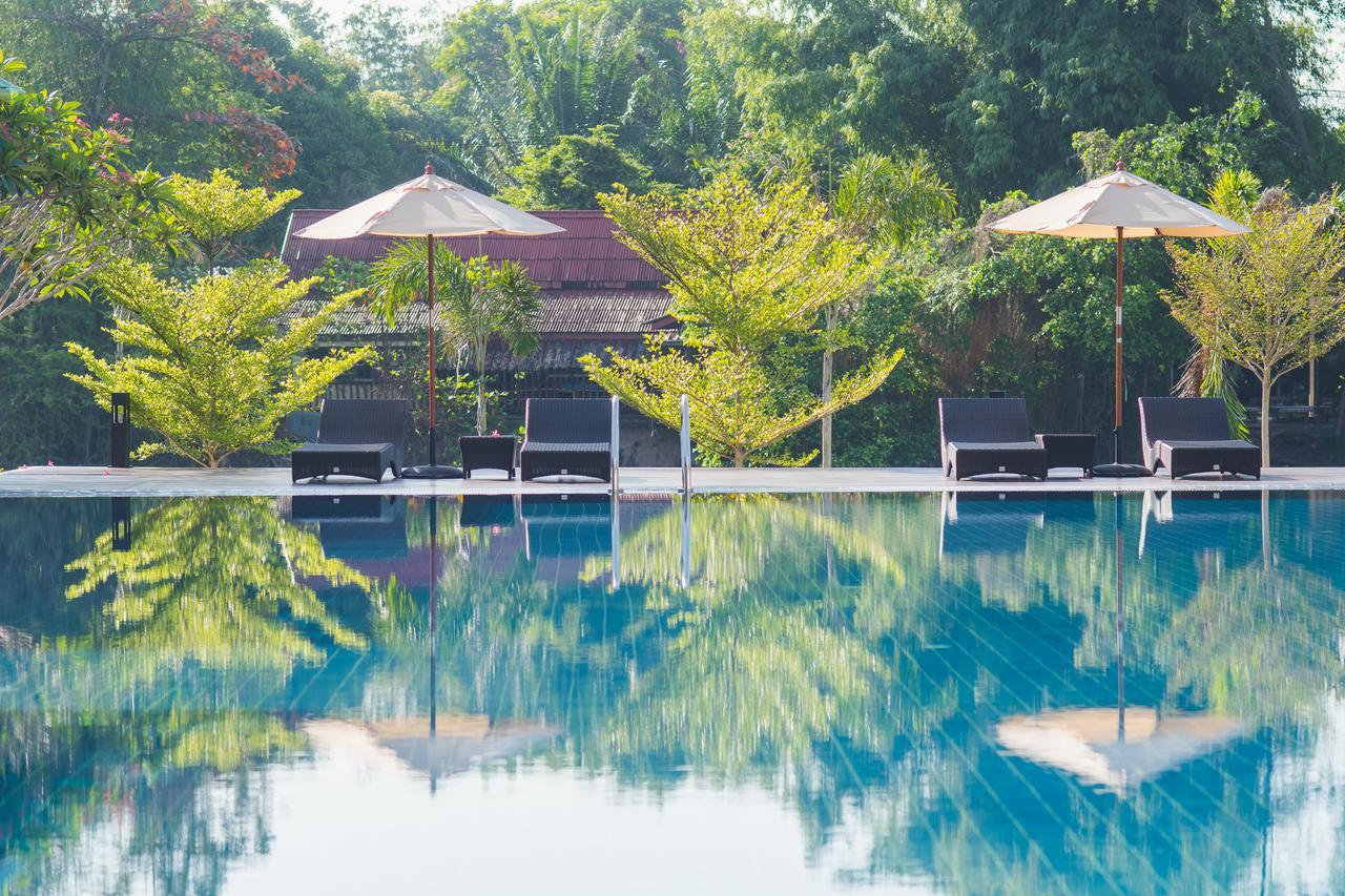 The Peak Hotel Chanthaburi Exterior photo